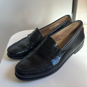 EUC GH Bass and Co. Leather Whitney Weejun Loafer